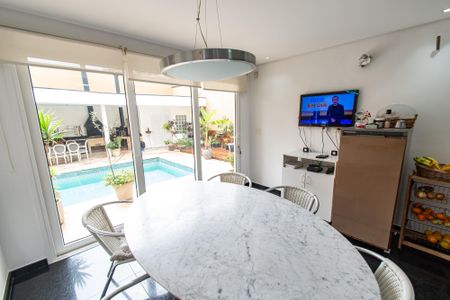 Casa à venda com 700m², 6 quartos e 7 vagasCopa