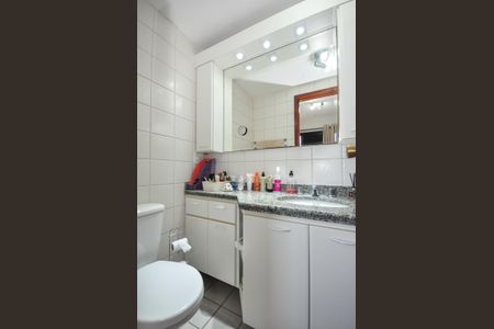 Apartamento à venda com 70m², 3 quartos e 2 vagasBanheiro Suíte