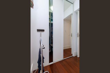 Apartamento à venda com 133m², 3 quartos e 2 vagasSuíte - Closet
