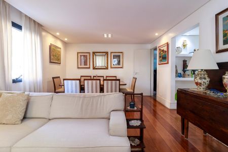 Apartamento à venda com 133m², 3 quartos e 2 vagasSala