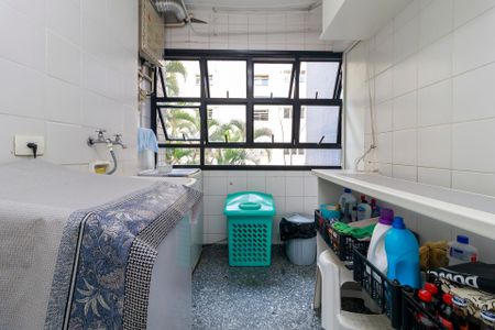 Apartamento à venda com 133m², 3 quartos e 2 vagasÁrea de Serviço