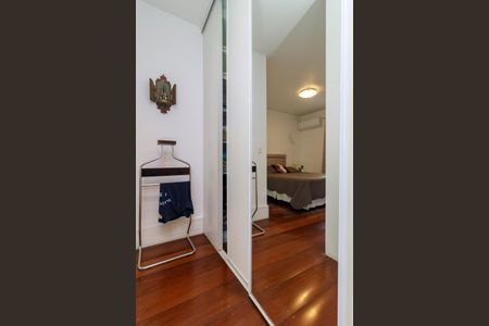 Apartamento à venda com 133m², 3 quartos e 2 vagasSuíte - Closet