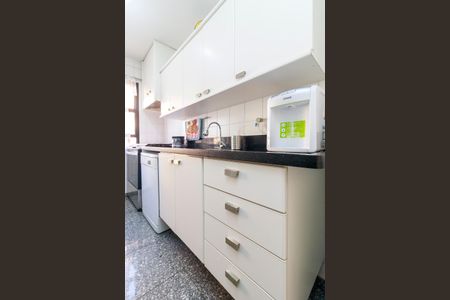 Apartamento à venda com 133m², 3 quartos e 2 vagasCozinha
