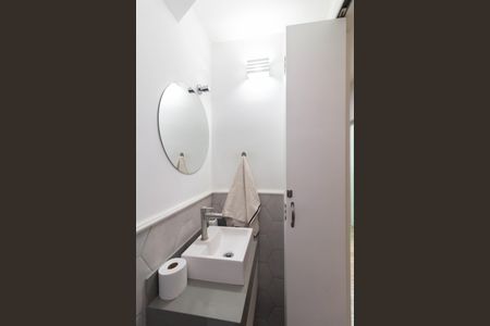 Casa de condomínio à venda com 65m², 2 quartos e 1 vaga Casa de condomínio à venda com 65m², 2 quartos e 1 vagaLavabo