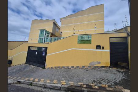 Casa de condomínio à venda com 65m², 2 quartos e 1 vaga Casa de condomínio à venda com 65m², 2 quartos e 1 vagaFachada