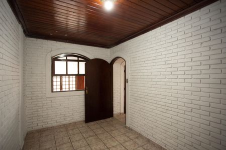 Quarto 1 de casa para alugar com 2 quartos, 80m² em Chácara São João, São Paulo