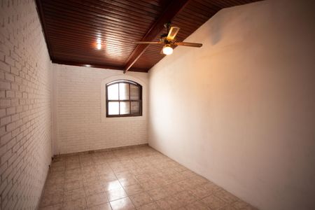Casa para alugar com 80m², 2 quartos e 1 vaga Casa para alugar com 80m², 2 quartos e 1 vagaQuarto 2