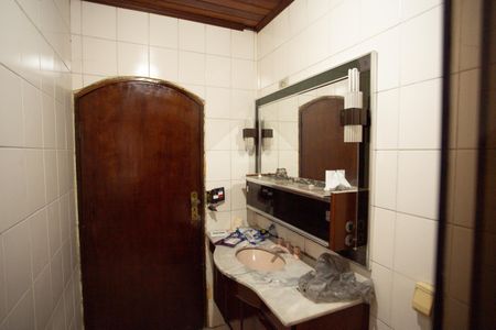 Casa para alugar com 80m², 2 quartos e 1 vaga Casa para alugar com 80m², 2 quartos e 1 vagaBanheiro