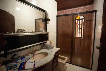 Casa para alugar com 80m², 2 quartos e 1 vaga Casa para alugar com 80m², 2 quartos e 1 vagaBanheiro