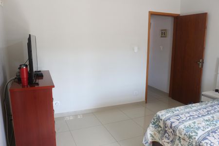 Casa à venda com 158m², 2 quartos e 2 vagasSuíte 1