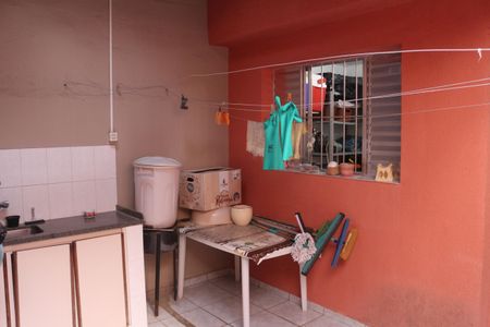 Casa à venda com 158m², 2 quartos e 2 vagasQuintal