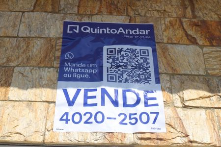 Casa à venda com 158m², 2 quartos e 2 vagasPlaquinha