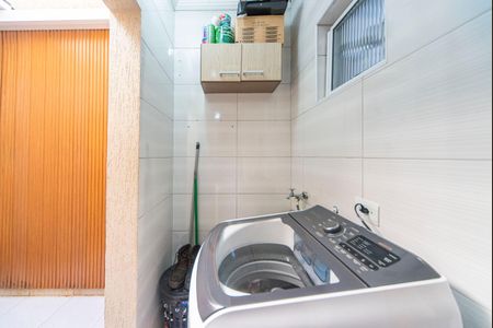 Apartamento à venda com 44m², 2 quartos e 1 vaga Apartamento à venda com 44m², 2 quartos e 1 vagaÁrea de Serviço