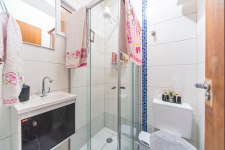 Apartamento à venda com 44m², 2 quartos e 1 vaga Apartamento à venda com 44m², 2 quartos e 1 vagaBanheiro