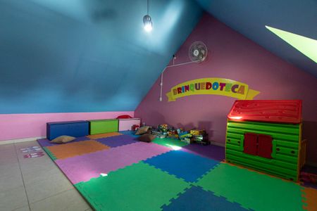 Apartamento para alugar com 90m², 3 quartos e 2 vagasÁrea comum - Brinquedoteca