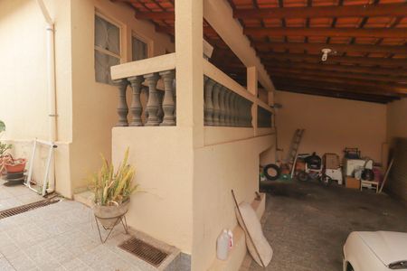 Casa à venda com 115m², 3 quartos e 2 vagas Casa à venda com 115m², 3 quartos e 2 vagasGaragem