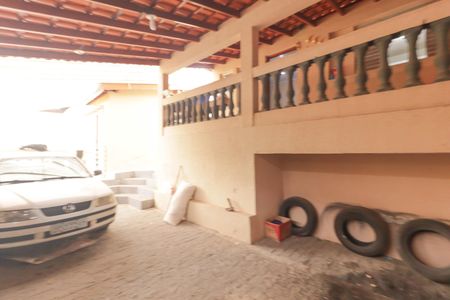 Casa à venda com 115m², 3 quartos e 2 vagas Casa à venda com 115m², 3 quartos e 2 vagasGaragem