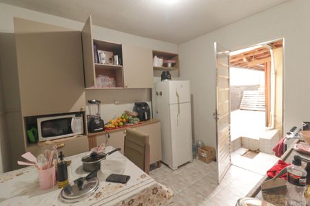 Casa à venda com 115m², 3 quartos e 2 vagas Casa à venda com 115m², 3 quartos e 2 vagasEdicula