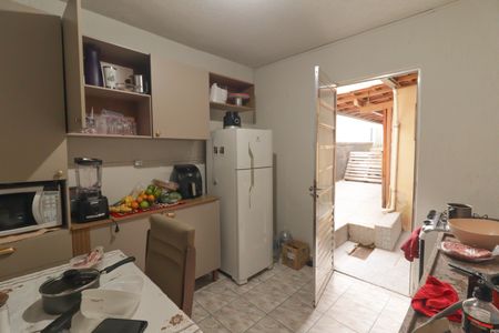 Casa à venda com 115m², 3 quartos e 2 vagas Casa à venda com 115m², 3 quartos e 2 vagasEdicula