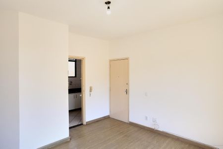 Apartamento à venda com 85m², 3 quartos e 1 vagaSala