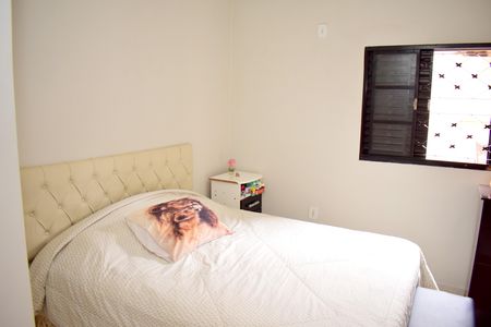 Casa para alugar com 183m², 3 quartos e 2 vagasSuíte