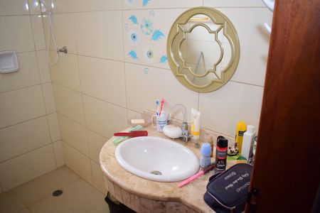 Casa para alugar com 183m², 3 quartos e 2 vagasBanheiro 2