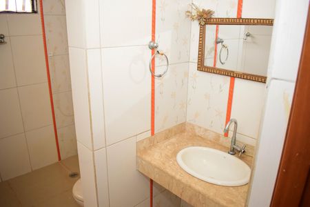 Casa para alugar com 183m², 3 quartos e 2 vagasBanheiro 1