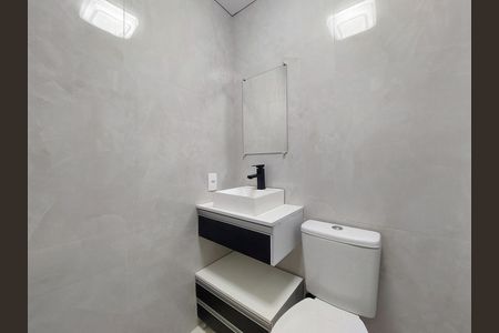 Banheiro de apartamento para alugar com 2 quartos, 42m² em Socorro, São Paulo