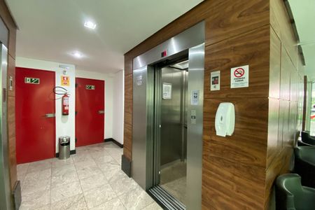 Apartamento para alugar com 323m², 5 quartos e 3 vagas Apartamento para alugar com 323m², 5 quartos e 3 vagasÁrea comum