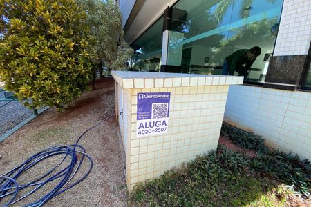 Apartamento para alugar com 323m², 5 quartos e 3 vagas Apartamento para alugar com 323m², 5 quartos e 3 vagasPlaca