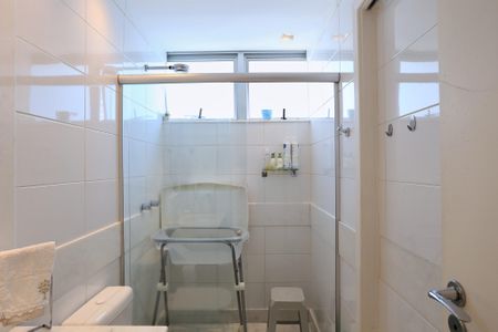 Apartamento para alugar com 96m², 2 quartos e 2 vagas Apartamento para alugar com 96m², 2 quartos e 2 vagasBanheiro
