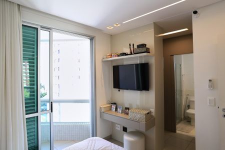 Apartamento para alugar com 96m², 2 quartos e 2 vagas Apartamento para alugar com 96m², 2 quartos e 2 vagasSuíte