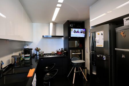 Apartamento para alugar com 96m², 2 quartos e 2 vagas Apartamento para alugar com 96m², 2 quartos e 2 vagasCozinha e Área de Serviço