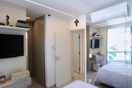 Apartamento para alugar com 96m², 2 quartos e 2 vagas Apartamento para alugar com 96m², 2 quartos e 2 vagasSuíte