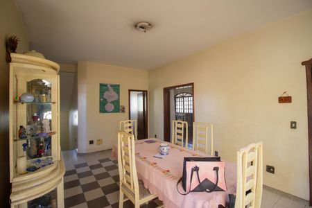 Casa para alugar com 400m², 6 quartos e 2 vagas Casa para alugar com 400m², 6 quartos e 2 vagasCopa