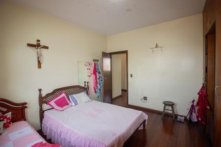 Casa para alugar com 400m², 6 quartos e 2 vagas Casa para alugar com 400m², 6 quartos e 2 vagasQuarto 5