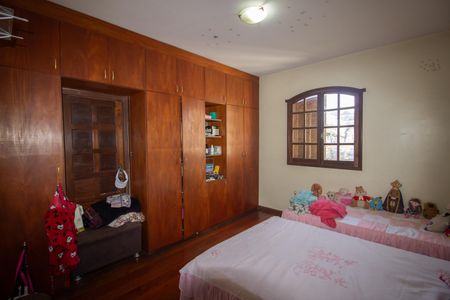 Casa para alugar com 400m², 6 quartos e 2 vagas Casa para alugar com 400m², 6 quartos e 2 vagasQuarto 5