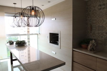 Apartamento para alugar com 264m², 4 quartos e 3 vagasVaranda