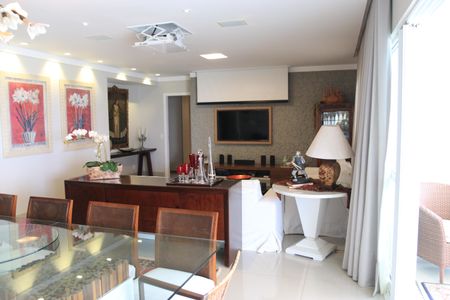 Apartamento para alugar com 264m², 4 quartos e 3 vagasSala