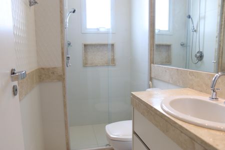 Apartamento para alugar com 264m², 4 quartos e 3 vagasBanheiro da Suíte 2