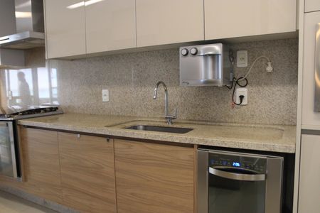 Apartamento para alugar com 264m², 4 quartos e 3 vagasCozinha