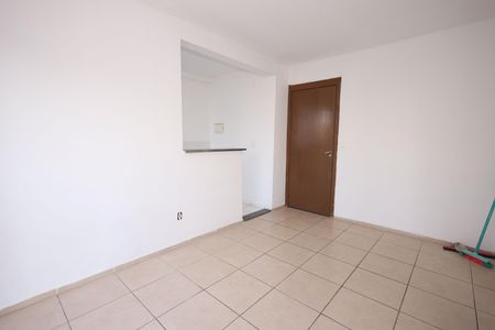 Sala de apartamento para alugar com 2 quartos, 80m² em Bairro Santa Rita, Goiânia