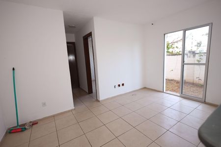 Sala de apartamento para alugar com 2 quartos, 80m² em Bairro Santa Rita, Goiânia