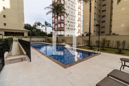 Apartamento à venda com 71m², 2 quartos e 2 vagasCondomínio - Piscina