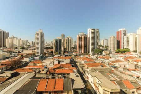 Apartamento à venda com 71m², 2 quartos e 2 vagasVaranda - Vista