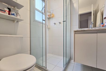 Apartamento à venda com 71m², 2 quartos e 1 vaga Apartamento à venda com 71m², 2 quartos e 1 vagaBanheiro da Suíte