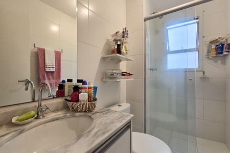 Apartamento à venda com 71m², 2 quartos e 1 vaga Apartamento à venda com 71m², 2 quartos e 1 vagaBanheiro Social