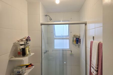 Apartamento à venda com 71m², 2 quartos e 1 vaga Apartamento à venda com 71m², 2 quartos e 1 vagaBanheiro Social
