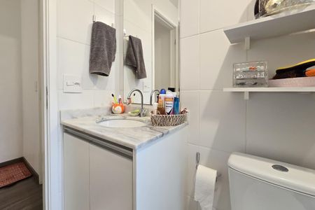 Apartamento à venda com 71m², 2 quartos e 1 vaga Apartamento à venda com 71m², 2 quartos e 1 vagaBanheiro Social