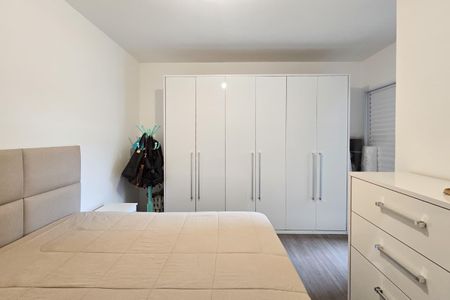 Apartamento à venda com 71m², 2 quartos e 1 vaga Apartamento à venda com 71m², 2 quartos e 1 vagaSuíte